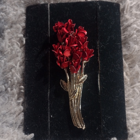 2/$10 Vintage Signed Pin/Brooch DM97(David Monn) Spray Of Red Roses - Picture 1 of 5